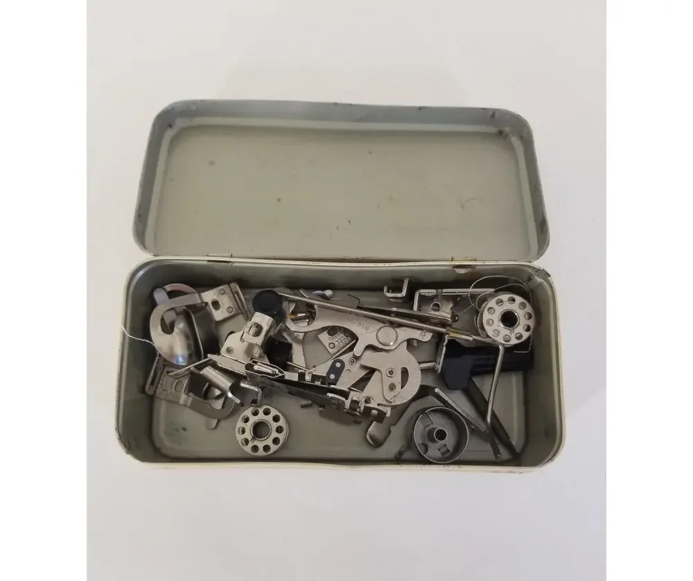 Vintage GREIST/1 Singer Sewing Machine Attachments Tools Atlas Metal Box